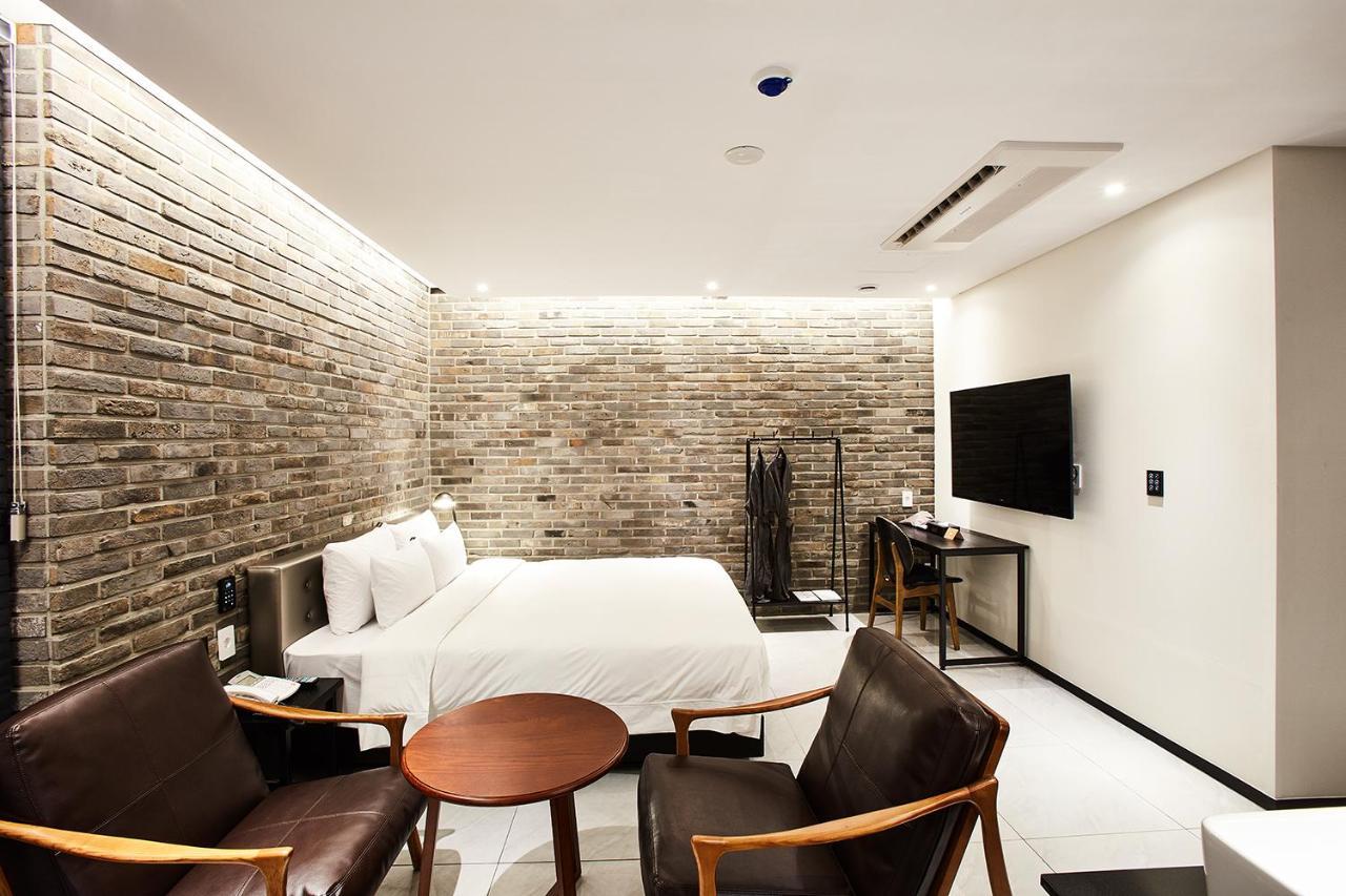 Hotel Wanted Incheon Exterior photo