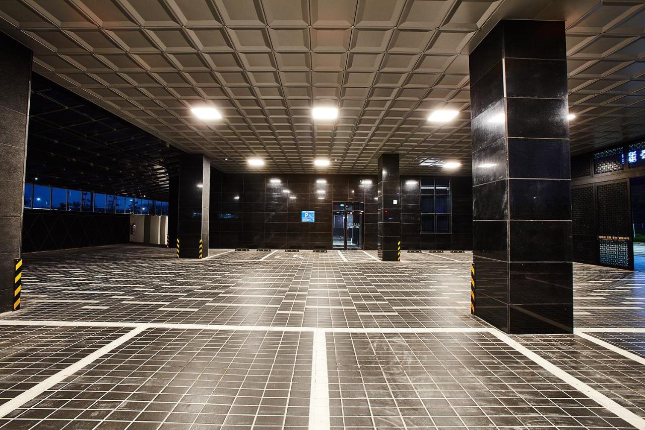 Hotel Wanted Incheon Exterior photo